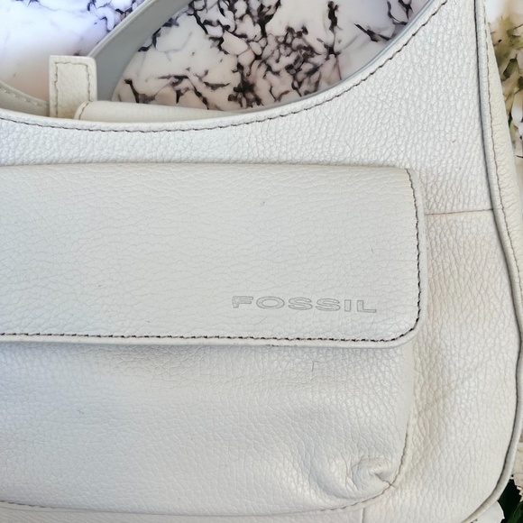 Fossil NWOT Pebbled Leather Shoulder Bag Satchel Bone Color Off White - Picture 11 of 15